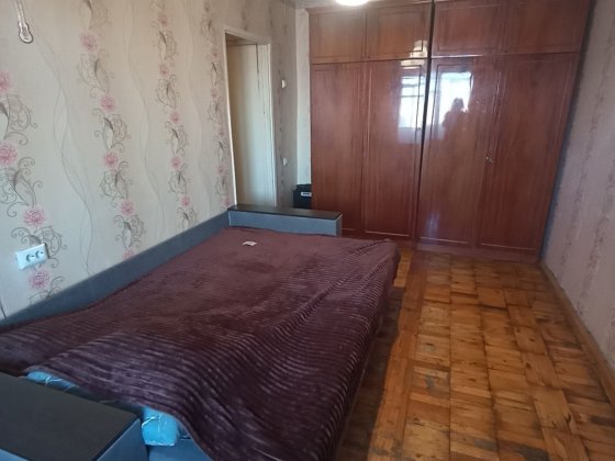 2к. квартира в центрі міста. Р-н Глінки. Запорожье