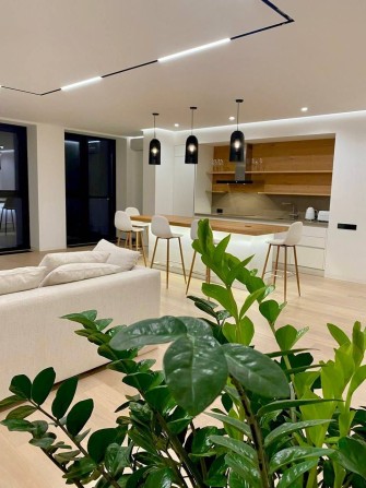 Продам 2к В Новодворянском 128м Дорогой Ремонт!  Панорама Башни Небо - фото 1