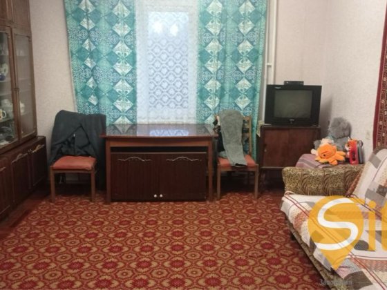 Двокімнатна   по вул  Космічній .Космос Запорожье