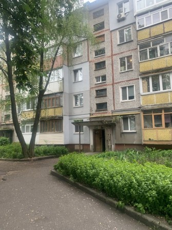 Продам 2-х кім кв на другому поверсі - фото 1