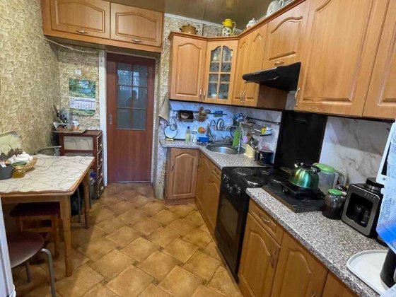 Продам  3к квартиру Тополя, Запорізьке шосе, 56