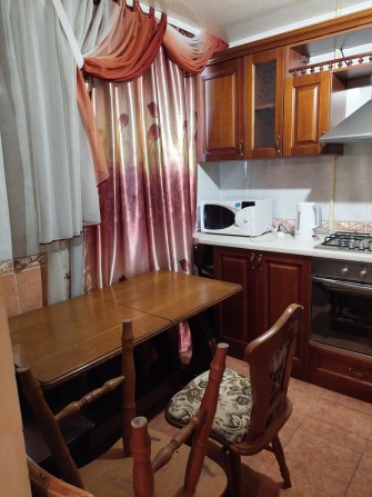Продам сучасну 1 кімн. на Сонячному, 2 з 9 поверхів - фото 1