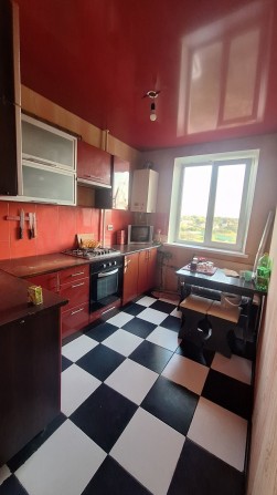 Продам 3 кім 5/9 з газовим опаленням - фото 1