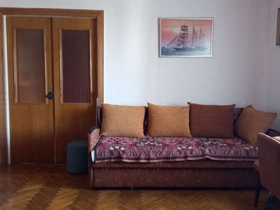 Продається 3х кімнатна квартира  в цегляному будинку в чудовому районі