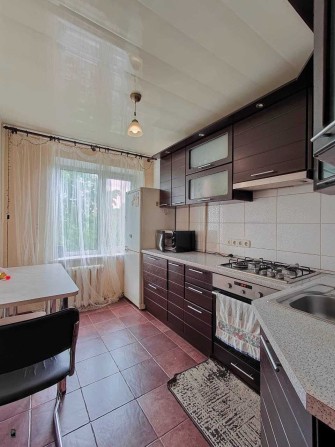Комфортна 3к квартира 62м2 Калинова 72 - фото 1