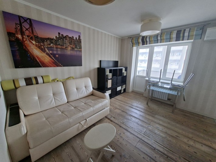 Продам квартиру на Вернадского (Дзержинского) - фото 1