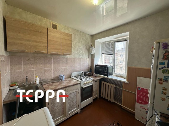 Продаж 1-кімнатної квартири, пл. Запорізька - фото 1