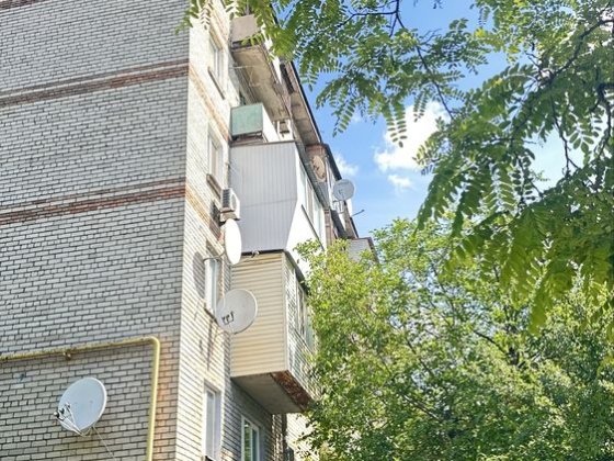 Продажа Двухкомнатная 3/5  5 гор больница . Запоріжжя