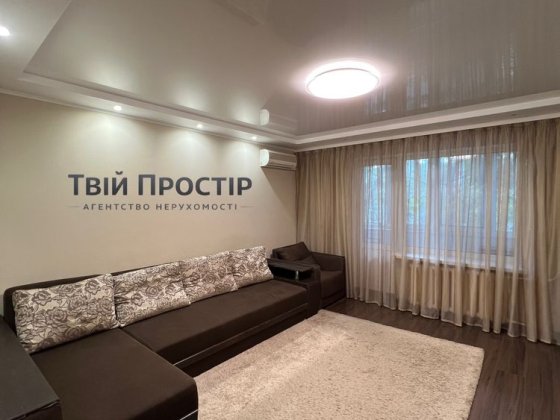Продаж 3 кімнатної квартири в центрі міста на вулиці Українській Запорожье