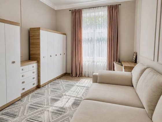 Продаж 1-кімнатної квартири, вул. Ірини Фаріон(університет Франка/Політехніка) Львов