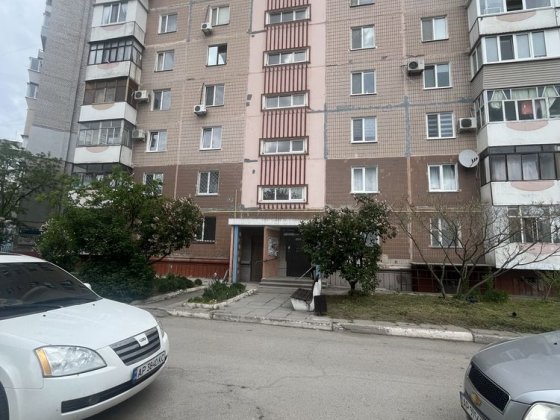 Продаж 2 кімнатноі квартири в центрі Пісків Запорожье