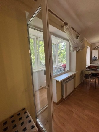 Продам 2-х  Центр проспет Поля/ Кирова, низ с ремонтом - фото 1