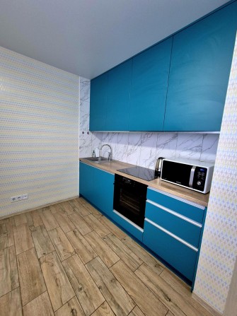 Продам 2к 55м2 жк Олімпійський Лівобережний-3  з ремонтом та меблями - фото 1
