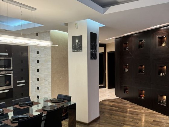 Продам 3к на Гагарина с ремонтом   и парко местом