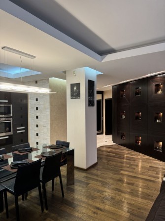 Продам 3к на Гагарина с ремонтом   и парко местом - фото 1