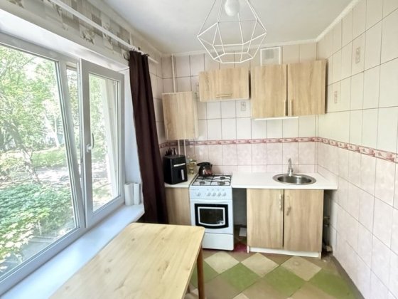 ТЕРМІНОВИЙ Продаж 1-х кімн, Запорозького козацтва, р-н Пошти, Поверх 2/9, Площа 40 кв м , Хортицький Запоріжжя