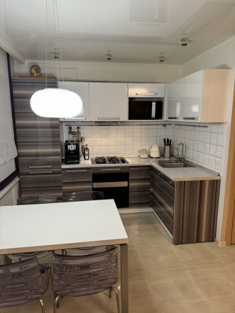 3-комнатная квартира с капитальным ремонтом и мебелью | Бородинский | 69 м² - фото 1