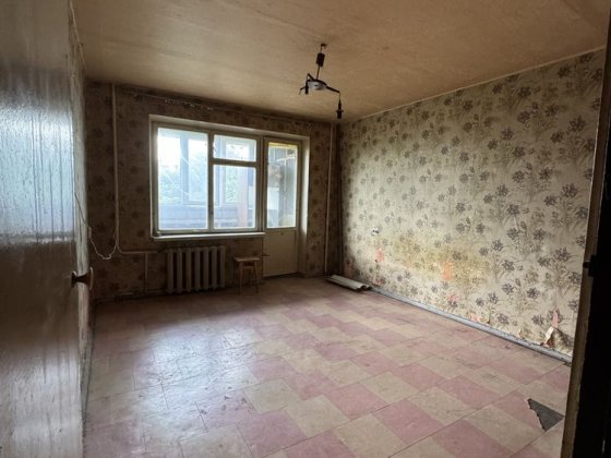 Продам  1-но  кімнатну  квартиру на  Тополі