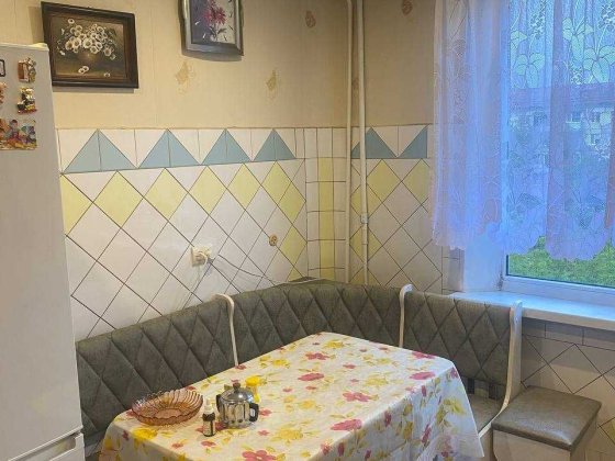 Продам 3к на Игрени
