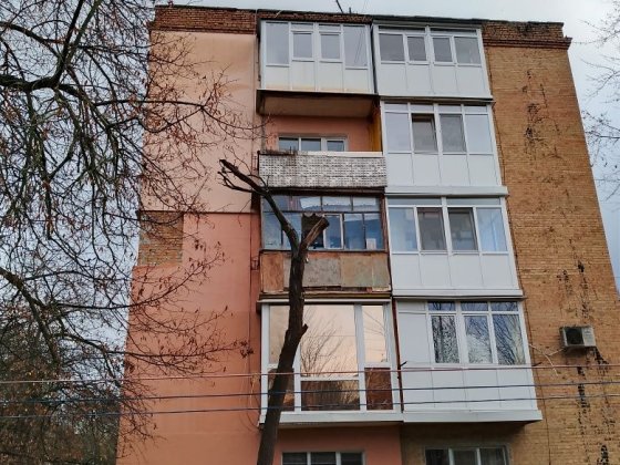 Продам 2 кімнатну квартиру по вул Френчка 27 к2 Кропивницький