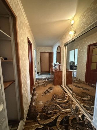 Продається затишна, тепла та повністю готова для життя 3-кімнатна квартира на зручному 1-му поверсі! - фото 1