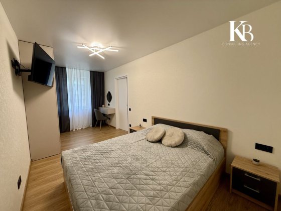 НОВЫЙ РЕМОНТ, Косиора, Калиновая, продам 2 ком квартиру Днепр