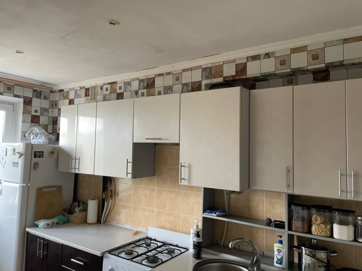 Продам 4х кімнатну квартиру в центрі міста - фото 1