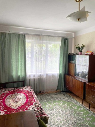 Продаж 1-кімнатної квартири по вул. Перемоги - фото 1