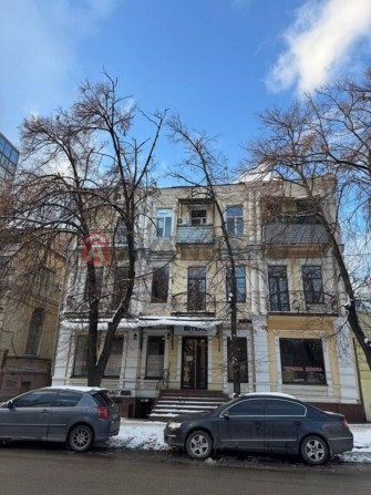 Продам 1-кімнатну квартиру. Готовий бізнес! Окупність 5.5 років. 1-к квартира 20м² Центр, Оперний - фото 1