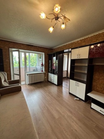 Продам отличную 3 ком.на пр.Свободы/Красный камень/ - фото 1