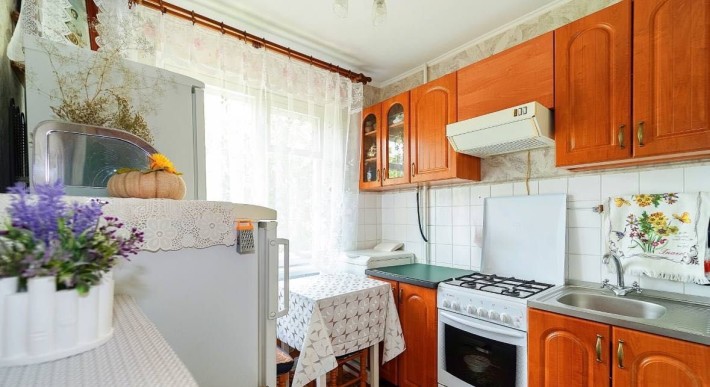 Продаж 2-к квартири на вул. Хоткевича - фото 1