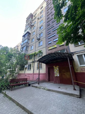 Продам 2 кімнатну квартиру - фото 1