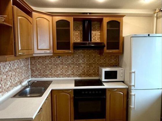 Продам 2-к кв. Гагарина 122 ,только наличными .