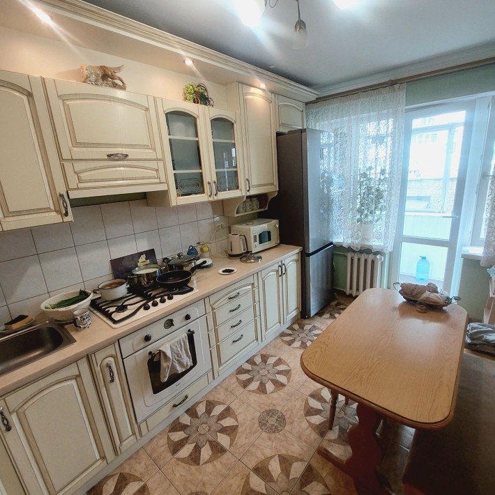 Продаж 1кім квартира Вул Мазепи кут Миколайчука - фото 1