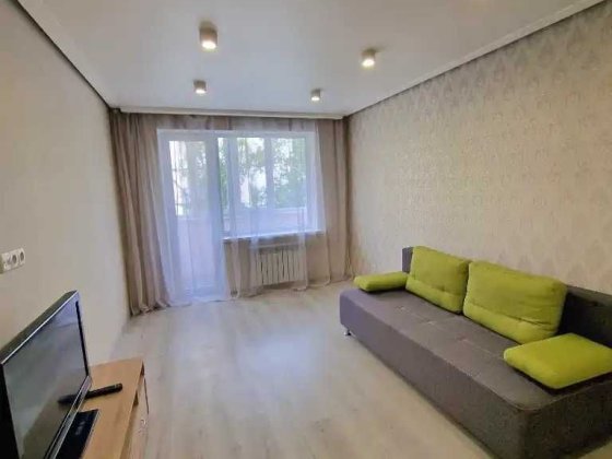 Продам 2-комнатную квартиру на ул. Калиновая