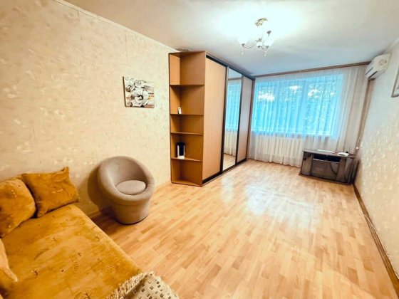 Продам 1-к квартиру, пр. Слобожанский (Правды) - Калиновая