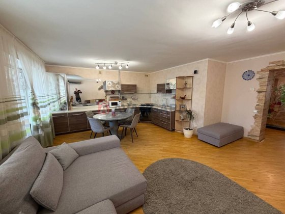 Продаж 3 к. квартири. 86м2. Олександрівський р-н. Автономне опалення Запорожье