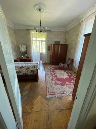 Продается 3-х к. полнометражка по ул. Лобановского под ремонт 86 кв.м - фото 1