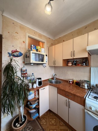 Продам 2 кімнатну квартиру в цегляному будинку на Косіора - фото 1
