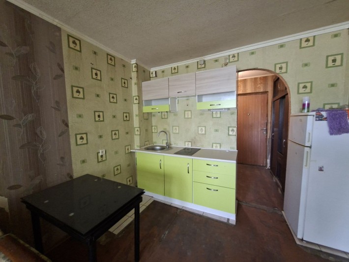 Продаж 1х квартира.101м-р.2/9эт. - фото 1
