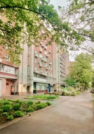 2к квартира ж/м Червоний камінь , 33000$ - фото 1
