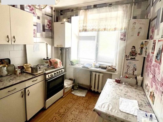 Продам простору 4-кімнатну квартиру в центрі міста + Гараж! Кропивницький