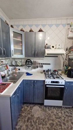 Продам 2 комнатную квартиру Чешка с газом на Тополе-3 - фото 1