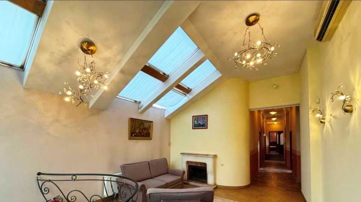 Продаж унікальної дворівневої квартири, 325 м2, вул. С.Бандери $299000 - фото 1