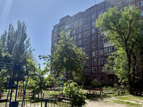 Прожам 2х ком квартиру на Победе 3 Дніпро