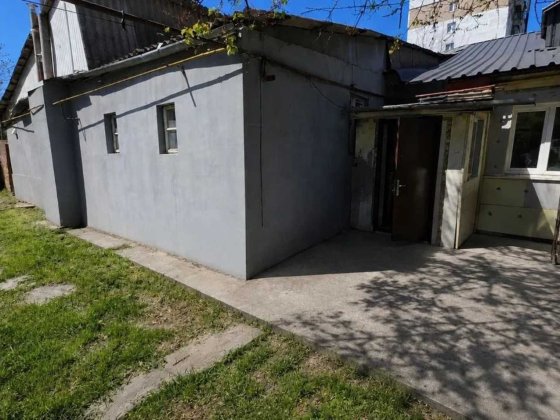 Продам 1к. квартиру з окремим входом та автономним газовим опаленням, вул. В.Антоновича Дніпро