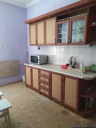 продаж 2кім квартири в.Короленка(початокЛичаківської) з правильним плануванням - фото 1