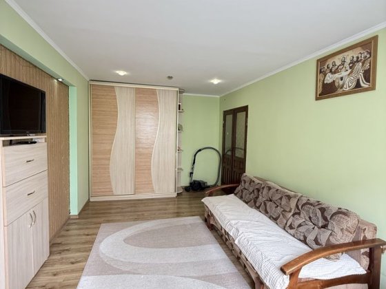 Продаж 1 кім квартира з ремонтом цегляний будинок. 58 тис $ Львов