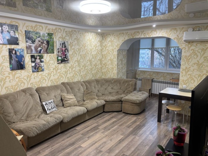 Продам квартиру 3-к 3эт - 5эт. Ремонт все остается - фото 1