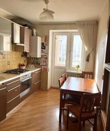 Продаж 2-кімнатної квартири з ремонтом - фото 1